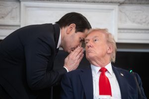 Rubio lidera campanha para enfraquecer ditadura de Maduro