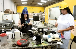 Mulheres ampliam espaço no mercado de consertos e construção