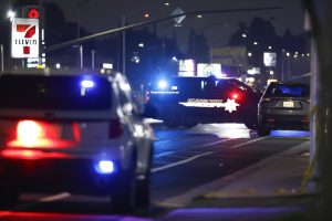 Atirador mata quatro pessoas em festa infantil na Califórnia