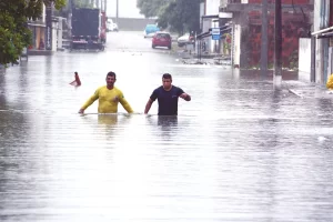 Natal tem 160 famílias desabrigadas após lagoa de captação transbordar