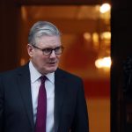 Caso Epstein leva à renúncia de chefe de gabinete britânico