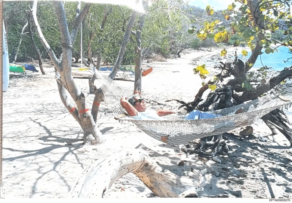 Epstein tem CPF ativo no Brasil e cogitou solicitar cidadania brasileira, dizem arquivos