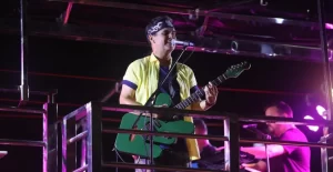 Domingo de Carnaval na Redinha leva dezenas de foliões à Avenida da Alegria