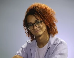 Sistema Tribuna e Sindjorn-RN repudiam ataques a repórter durante cobertura do Carnaval