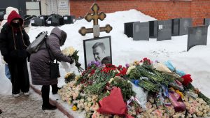 Chefe da diplomacia da UE responsabiliza Kremlin por envenenamento de Navalny