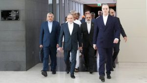 Irã e EUA retomam negociações nucleares em Genebra