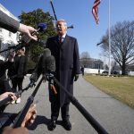 Entenda a briga de Trump com as emissoras de TV dos EUA