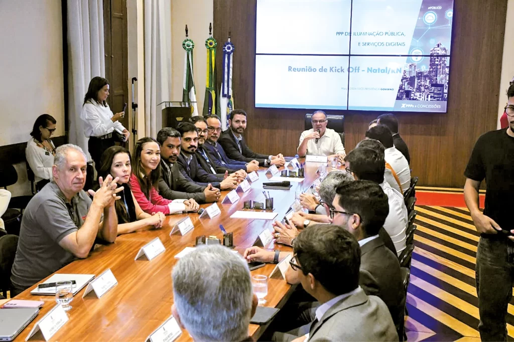 Prefeitura apresenta projeto de PPP para iluminação e serviços digitais