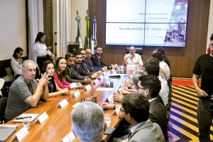 Prefeitura apresenta projeto de PPP para iluminação e serviços digitais