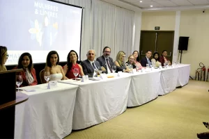 Congresso debate como educação pode combater a violência contra a mulher