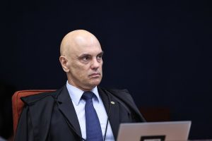 Moraes nega visita de assessor de Trump a Bolsonaro após ouvir Mauro Vieira