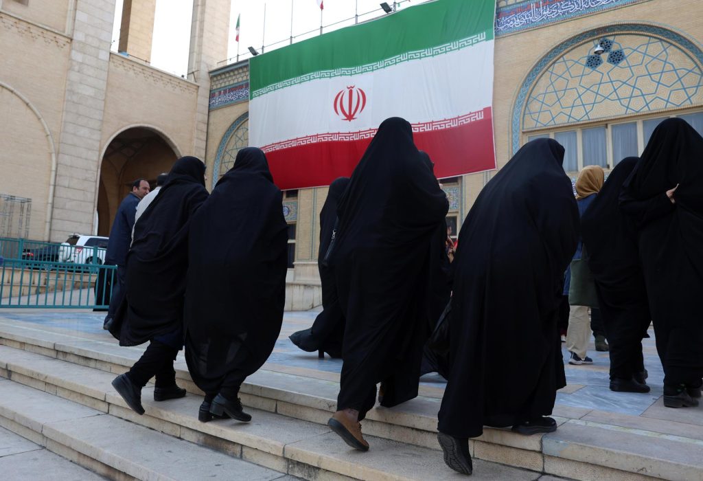 Irã anuncia escolha de novo líder supremo, sucessor de Khamenei