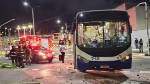 Após depredação de ônibus, rota pelo Passo da Pátria é suspensa em Natal