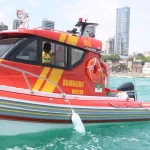 Bombeiros combatem incêndio em São Gonçalo e realizam resgate na Praia do Forte