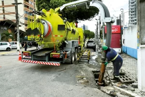 Operação de drenagem removeu 48 mil toneladas de lixo das galerias em Natal