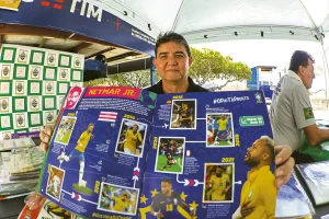 Colecionadores se preparam para lançamento do álbum da Copa 2026