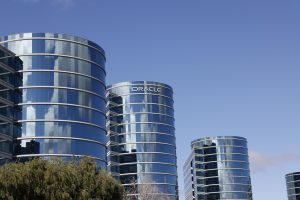 Ataques do Irã atingem empresa dos EUA e Israel