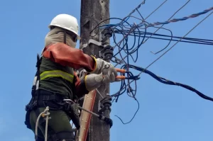 Falha no sistema deixa bairro da zona Leste de Natal parcialmente sem energia