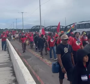 MST realiza caminhada pela reforma agrária e segue em direção à Governadoria