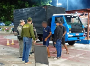 Estabelecimentos são interditados durante fiscalização no feriadão em Natal